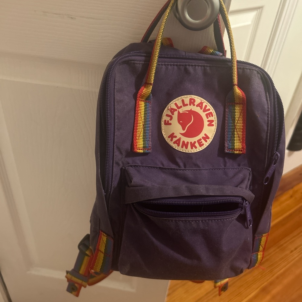 Mini Kanken purple backpack with rainbow straps
